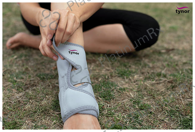 Tynor J 12 Ankle Support (Neoprene) Universal 1s