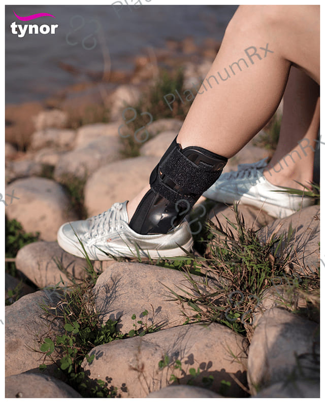 Tynor D 26 Ankle Splint Universal