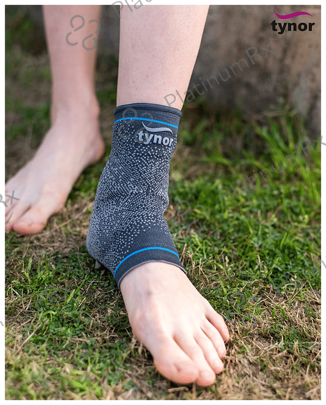 Tynor D 18 Ankle Support Urbane Medium Grey